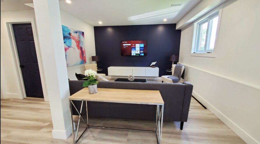 The Boardwalk Retreat – Kitchener, Ontario. Capacity: 1-4 guests.